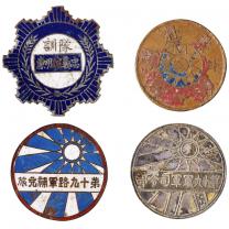 1932年淞沪抗战第十九路军徽章一组四枚